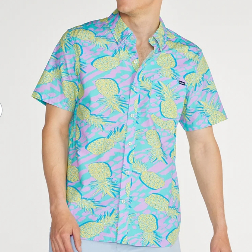 NWT Chubbies, Low Tide Button Up Shirt, Size Large